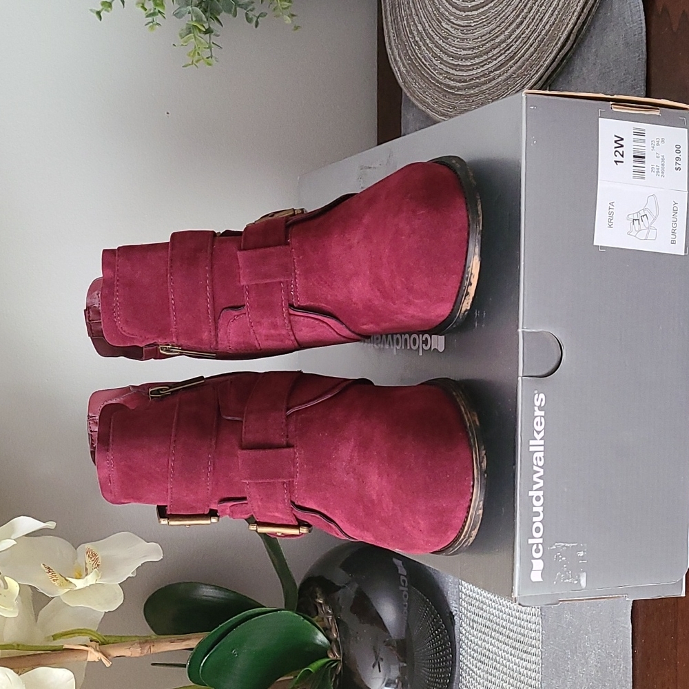 Avenue Woman Size 12 Wide booties. Color: Burgundy. New/Never worn